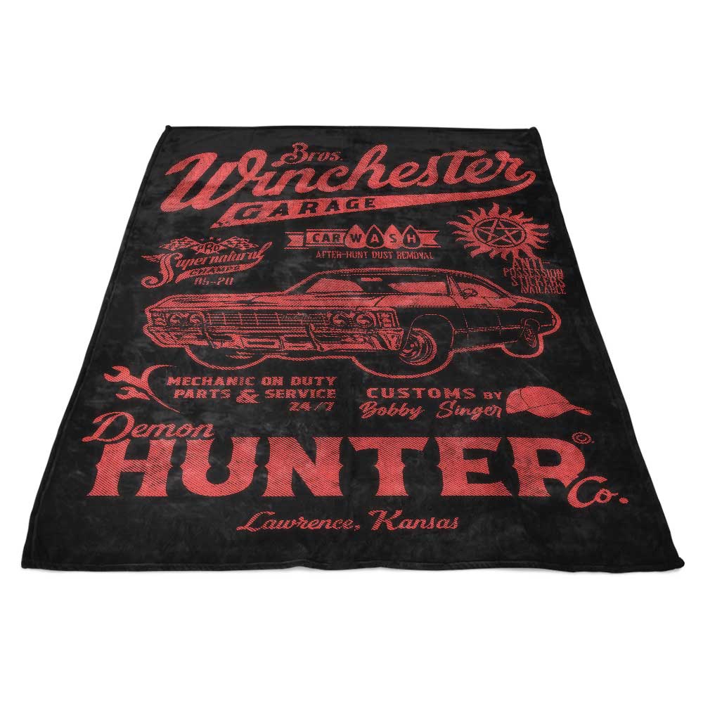 High - Quality Winchester Garage Fleece Blanket for Comfortable Use