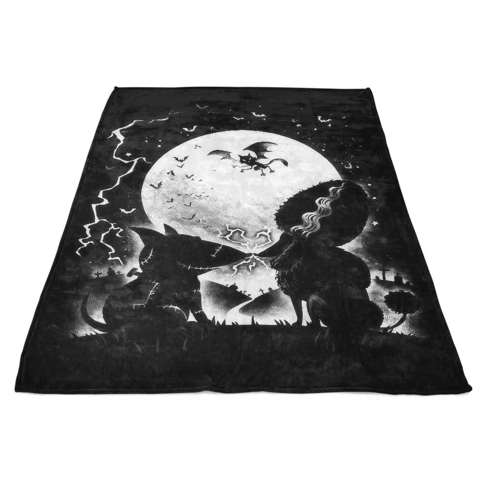 Alemaglia's Fleece Blanket - Love at First Spark