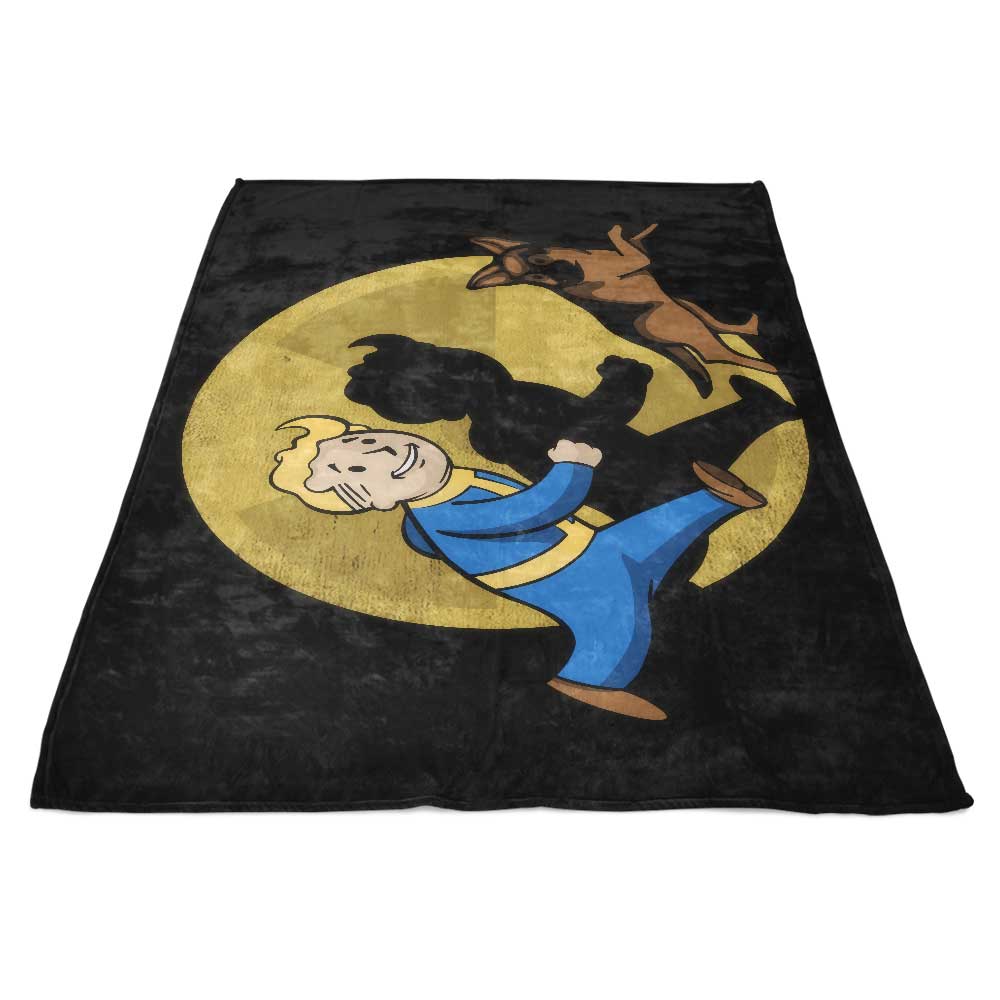 Super Soft Vault Boy Adventures Fleece Blanket - Ideal for Cosy Moments