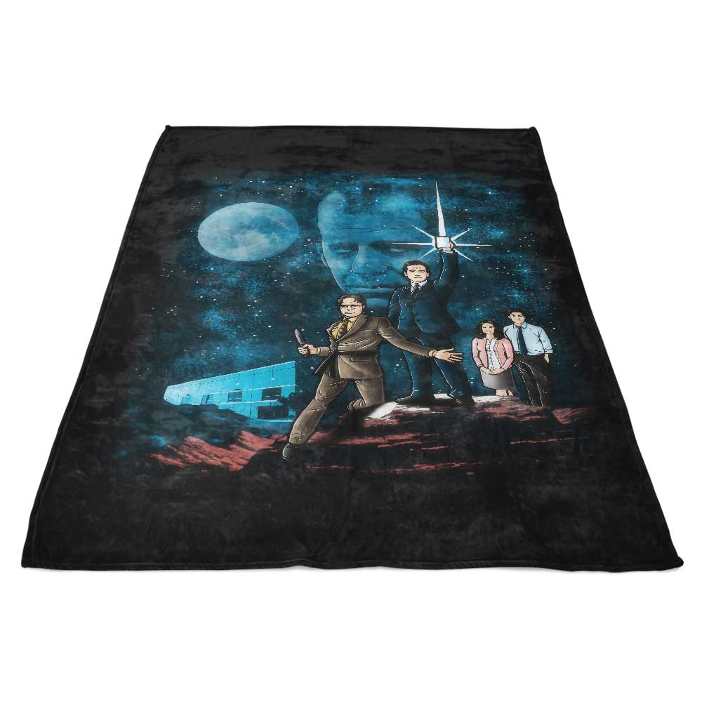 Trheewood's Cozy Fleece Blanket for Office Wars