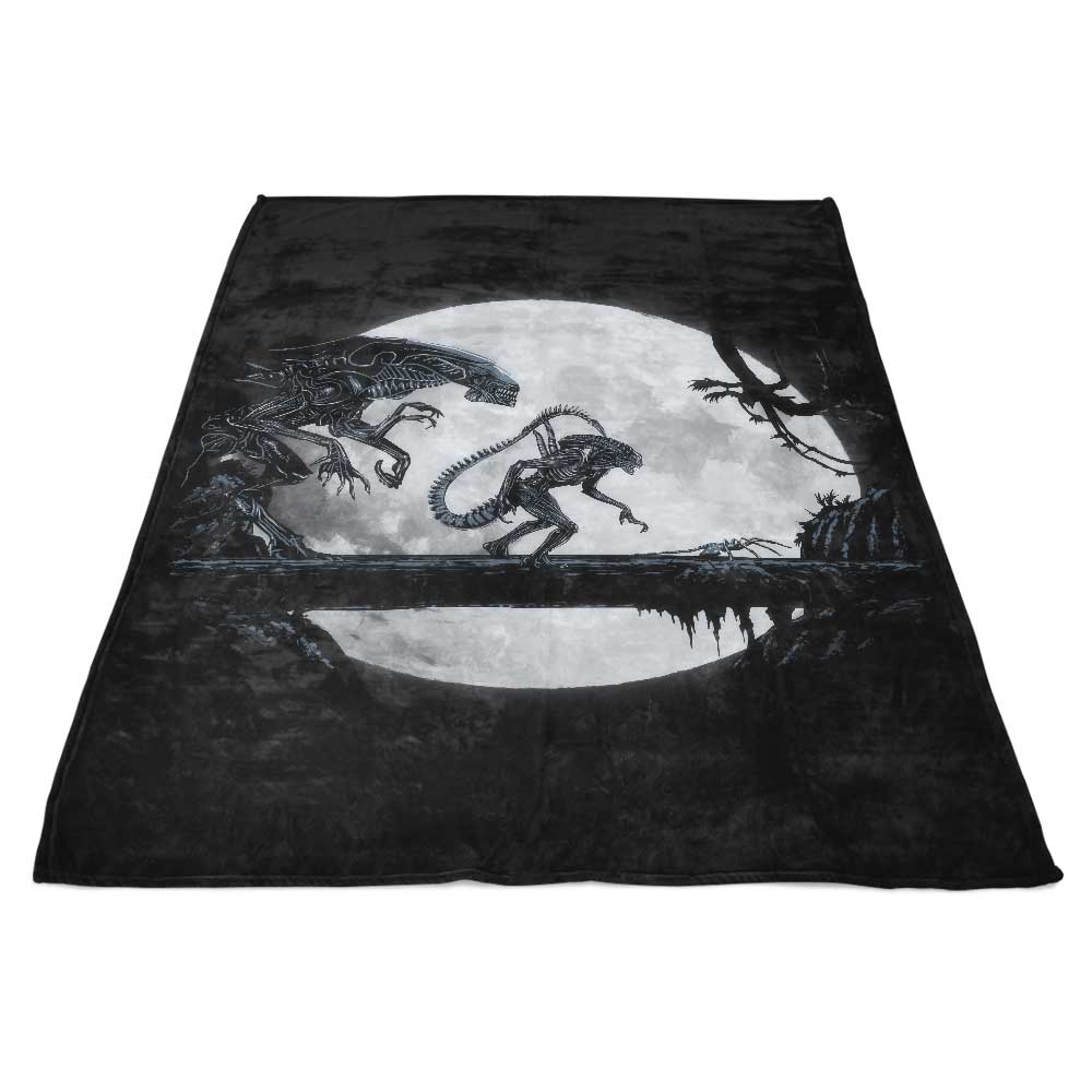 Ultra-Soft Alien Matata Fleece Blanket by Ddjvigo