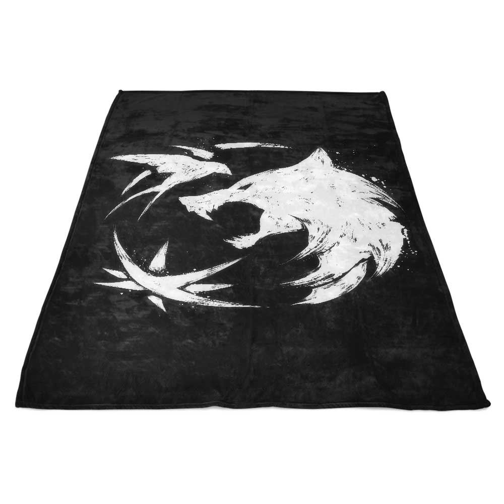 Ultra-Soft Wild Wolf Patterned Polyester Fleece Blanket