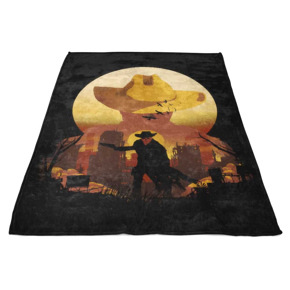 Ghoul Silhouette Fleece Blanket - Soft and Cozy for All Seasons