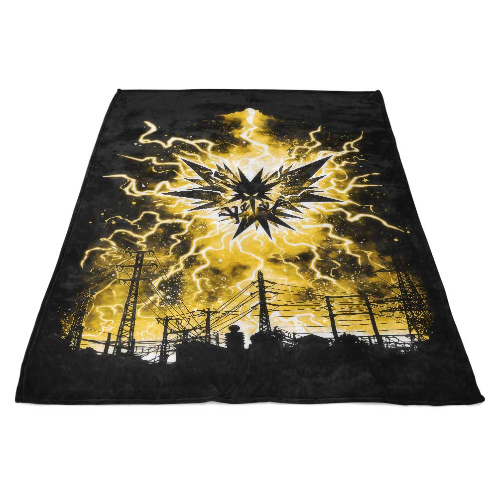 Alemaglia's Cozy Lightning Storm Fleece Blanket