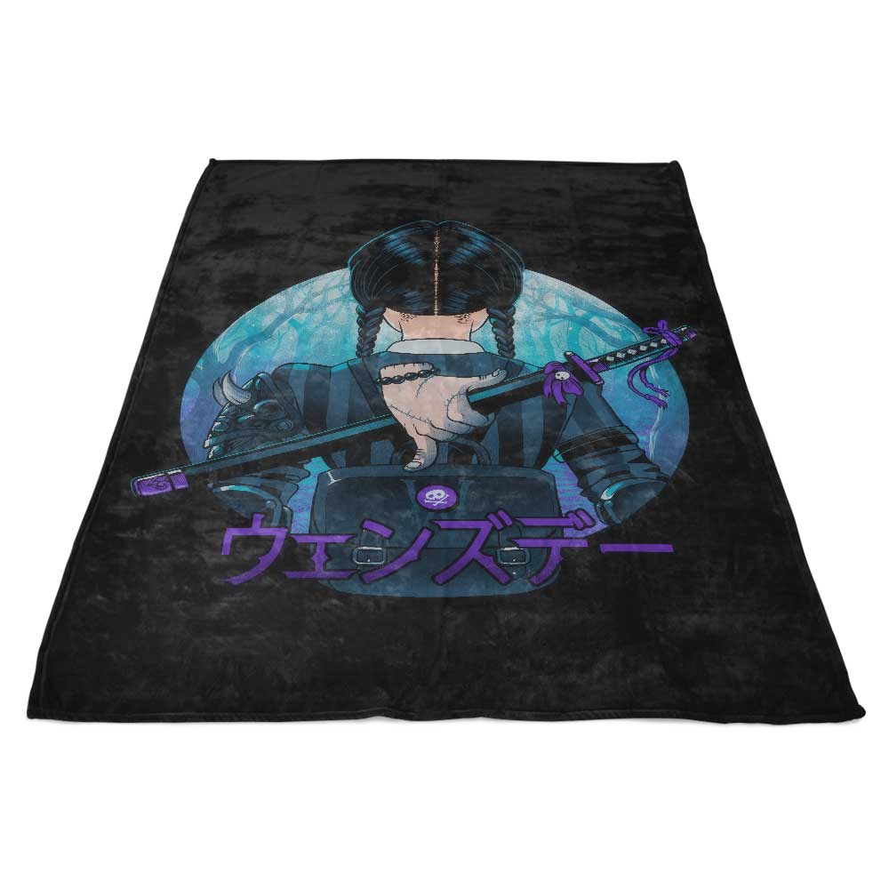 Ultra-Soft Autumn Raven 100% Polyester Fleece Blanket