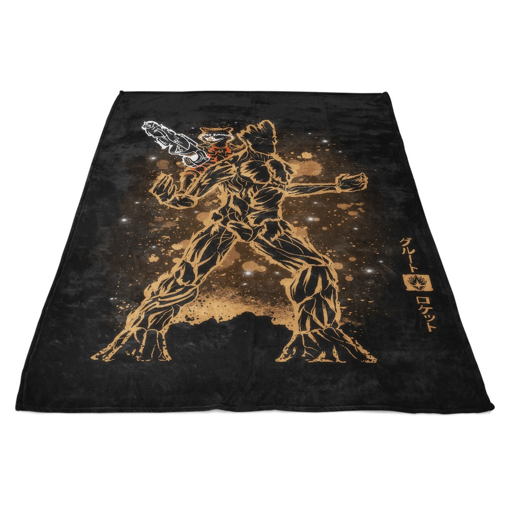 Soulkr's Cozy Fleece Blanket Featuring Tree and Raccoon Design