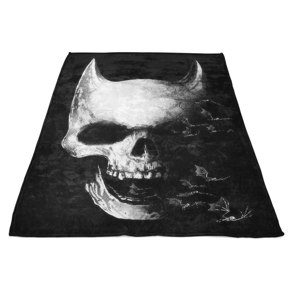 Alemaglia's Bat Skull Pattern Fleece Blanket for Comfort