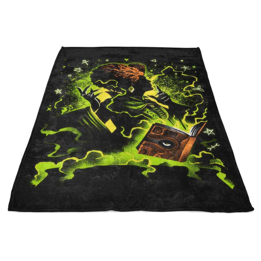 Alemaglia's Enchanting Black Magic Witch Fleece Blanket